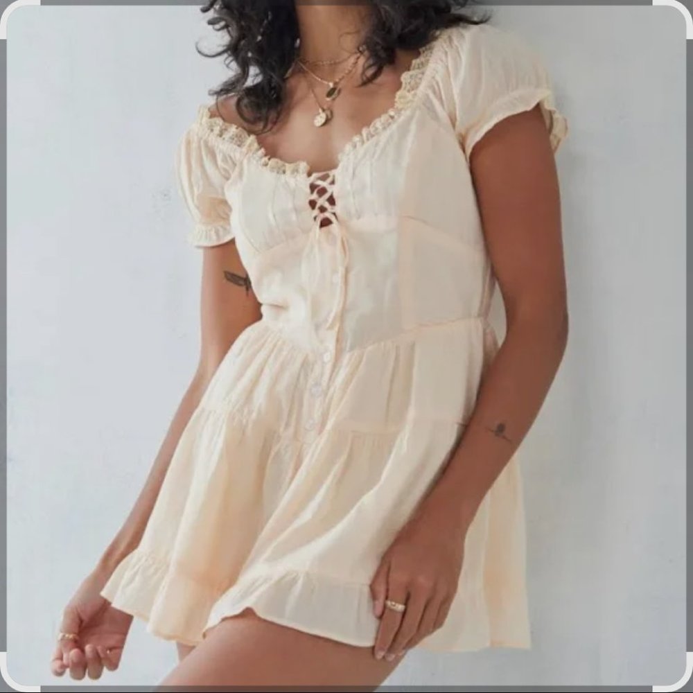 Urban Outfitters BDG Lilly lace up romper pink Size M